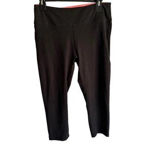 MARIKA Sport Black Athletic Ladies Capri Yoga Athleisure Leggings, M